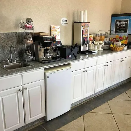 Americas Best Value Inn&Suites-Dalton, GA - I-75, Exit- 328 